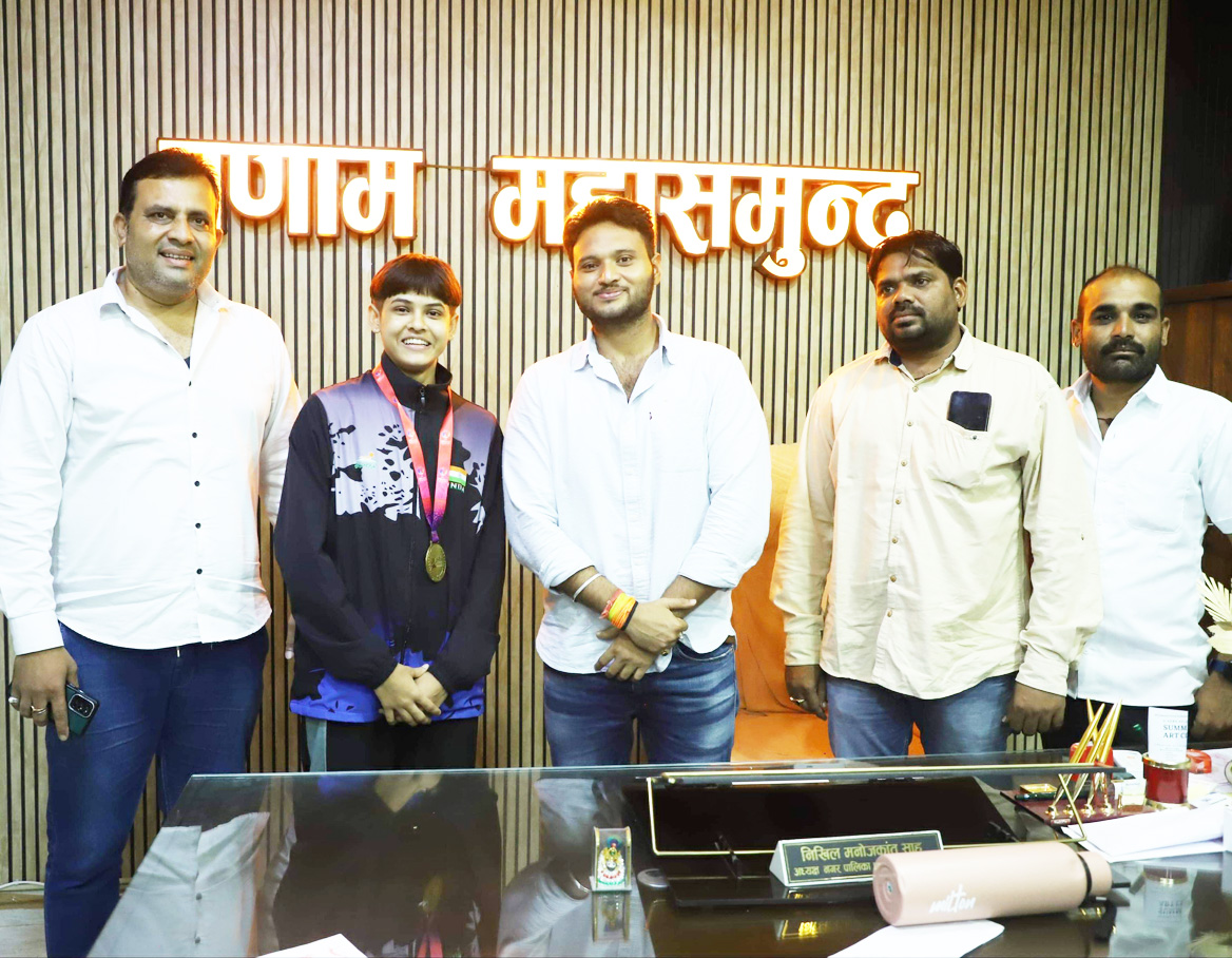 बास्केटबॉल संघ के पदाधिकारियों ने नपाध्यक्ष को सौंपा ज्ञापन बास्केटबॉल संघ के पदाधिकारियों ने नपाध्यक्ष को सौंपा ज्ञापन