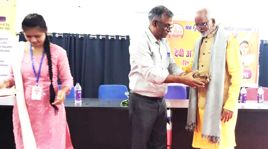 कॉलेज में पत्रकारिता  पर इंटर्नशिप प्रोग्राम