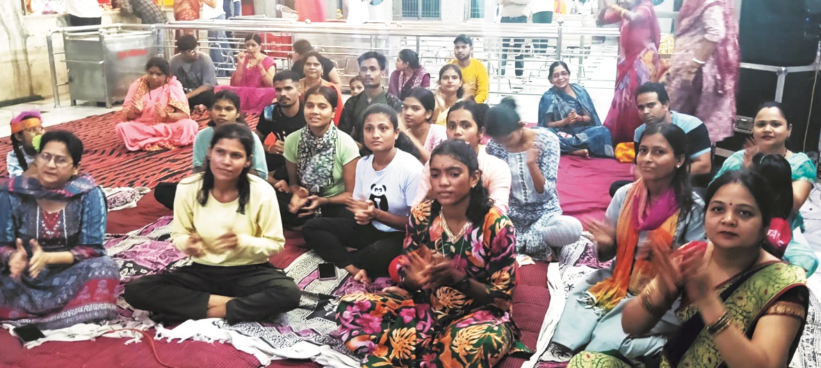साई मंदिर में धूमधाम से मनाया गुरु पूर्णिमा पर्व साई मंदिर में धूमधाम से मनाया गुरु पूर्णिमा पर्व