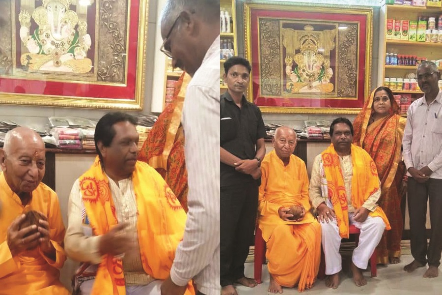 गुरू पूर्णिमा पर कोशा का सम्मान गुरू पूर्णिमा पर कोशा का सम्मान