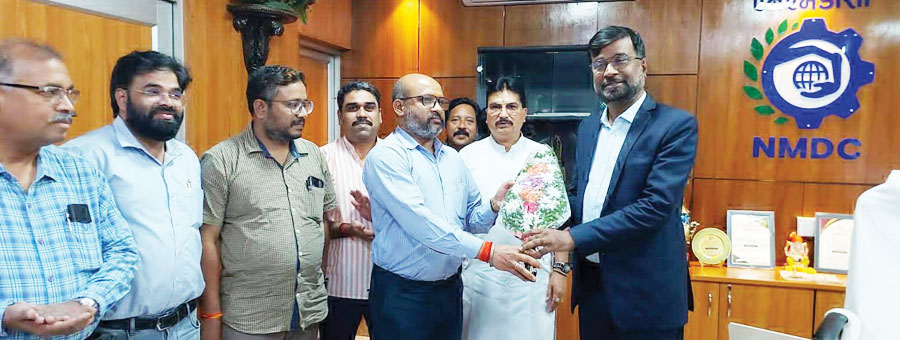 एनएमडीसी किरंदुल परियोजना को मिला नया नेतृत्व, इंटक यूनियन ने किया स्वागत