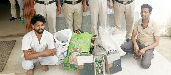 मोबाइल टावर से इलेक्ट्रॉनिक कार्ड व जम्पर केबल चोरी, 2 आरोपी गिरफ्तार