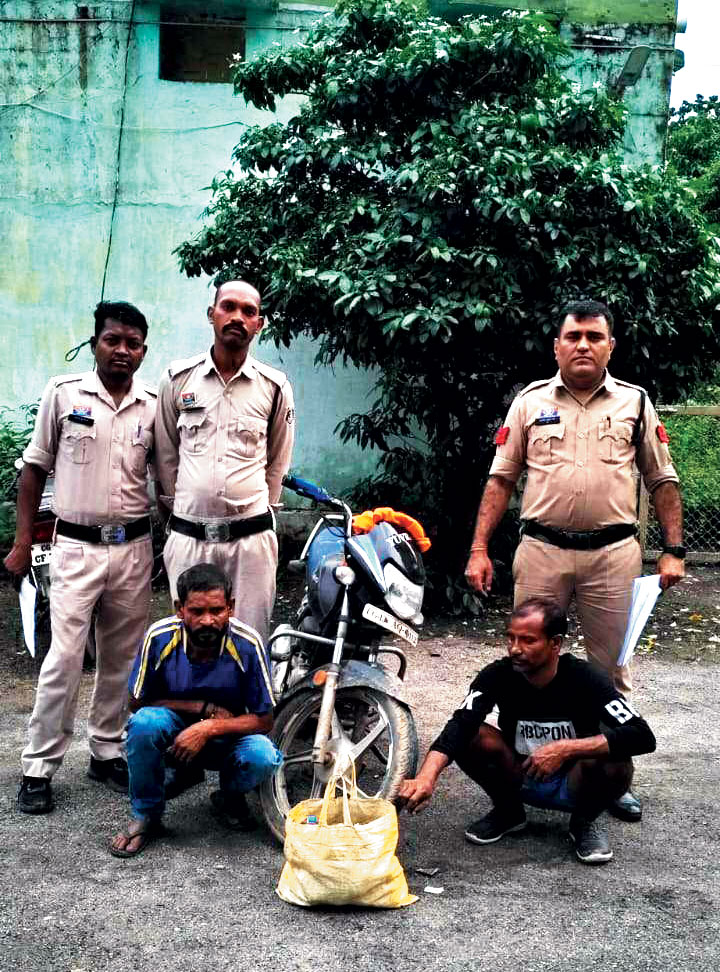 अवैध शराब संग दो गिरफ्तार अवैध शराब संग दो गिरफ्तार