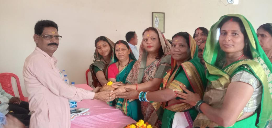 आदिवासी ध्रुव गोंड़ समाज मुंडा परिक्षेत्र की बैठक आदिवासी ध्रुव गोंड़ समाज मुंडा परिक्षेत्र की बैठक