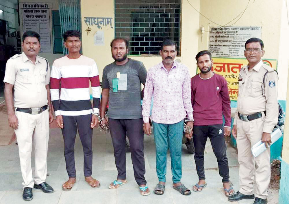 चाकूबाजी, दो मामलों में चार आरोपी गिरफ्तार