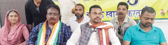 भाजपा की सरकार में हर वर्ग है परेशान-हरीश कवासी भाजपा की सरकार में हर वर्ग है परेशान-हरीश कवासी
