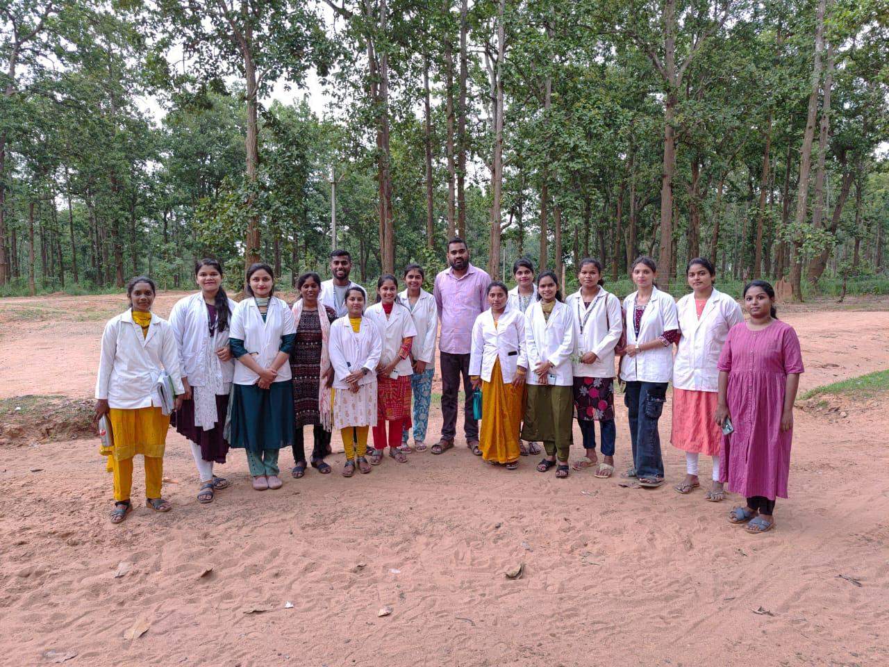 कॉलेज विद्यार्थियों ने सीतानदी अभयारण्य में किया शैक्षणिक भ्रमण