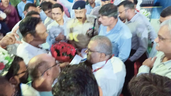 रेलवे जीएम ने डीजल-एचएचपी लोको शेड का किया निरीक्षण, कुछ उद्घाटन भी रेलवे जीएम ने डीजल-एचएचपी लोको शेड का किया निरीक्षण, कुछ उद्घाटन भी