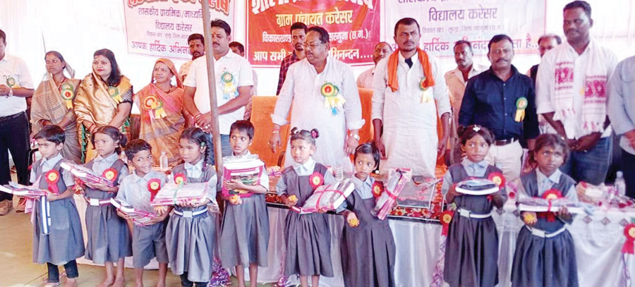 कन्या उमावि लुण्ड्रा व अमगांव में धूमधाम से मना शाला प्रवेशोत्सव