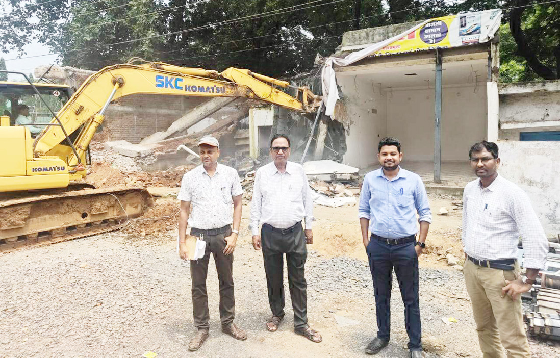 अवैध निर्माण हटाए अवैध निर्माण हटाए