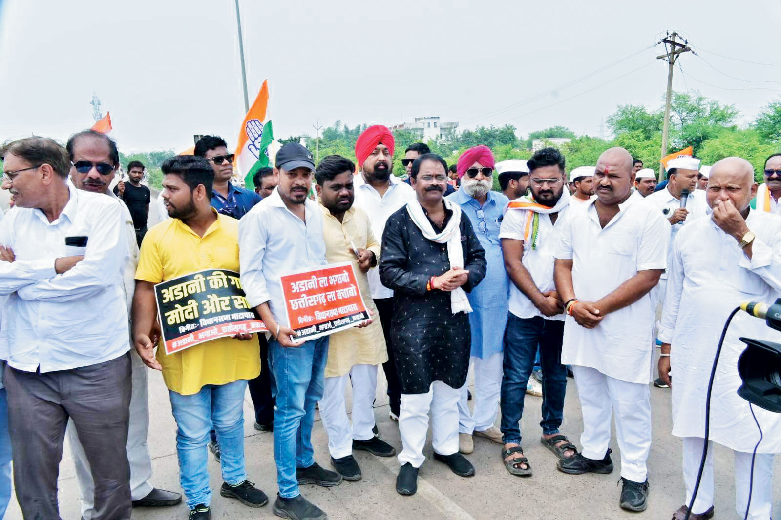 छत्तीसगढ़ के जल जंगल जमीन पर अडानी की नजर-इन्द्र साव छत्तीसगढ़ के जल जंगल जमीन पर अडानी की नजर-इन्द्र साव