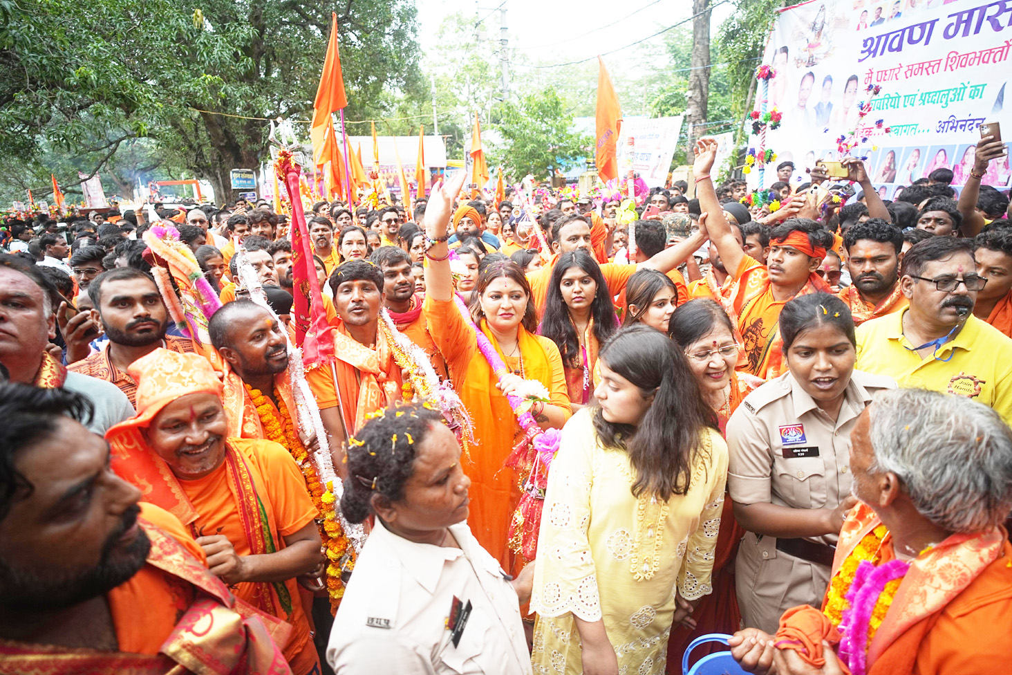 पंडरिया विधायक ने 300 से अधिक कांवडिय़ों संग पूरी की अमरकंटक से भोरमदेव तक 151 किमी कांवड़ यात्रा