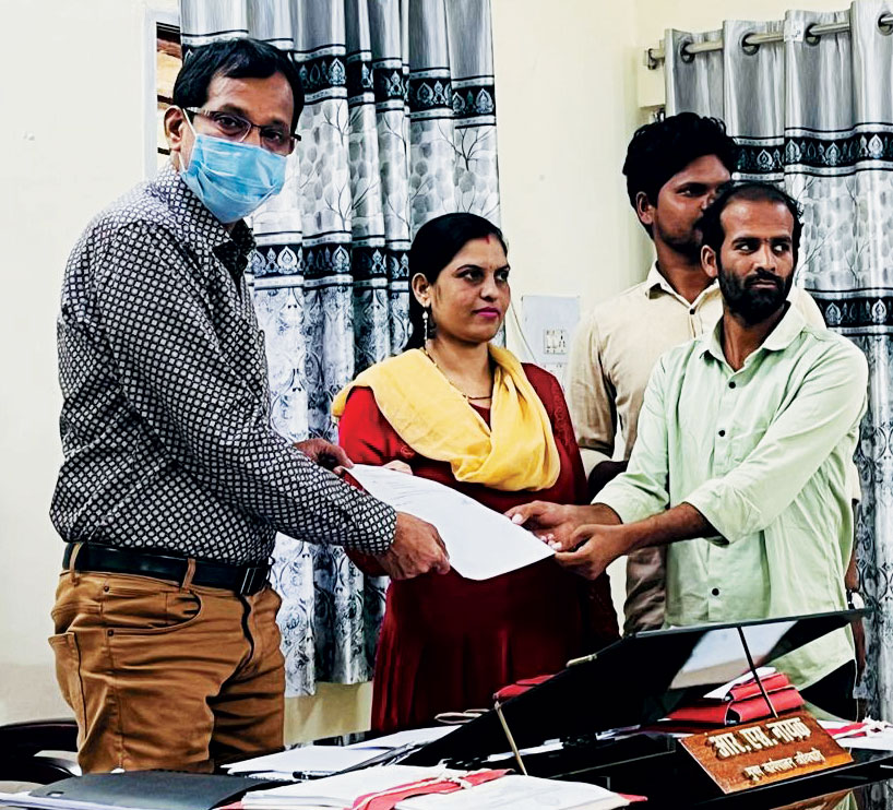 ग्वालिनडीह सरपंच ने दिया त्याग पत्र