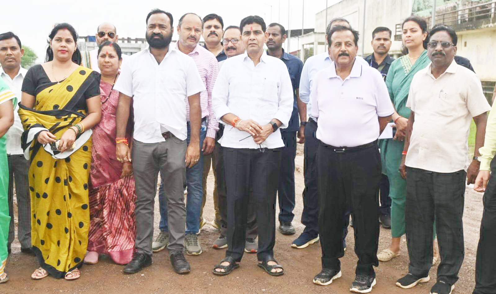 खेल मंत्री ने निर्माणाधीन सिंथेटिक एथलीट ट्रैक  और इंडोर कॉम्प्लेक्स का किया निरीक्षण