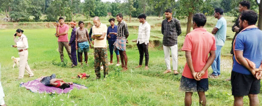 हाथी ने महिला को कुचल मारा