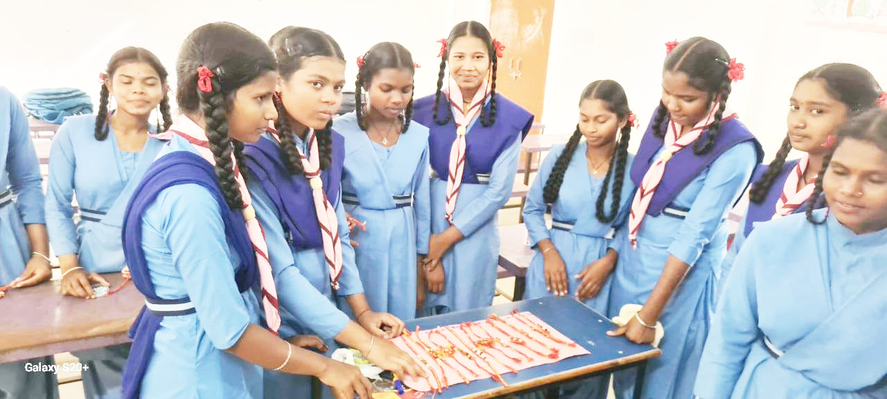 बस्तर की बहनों ने 1001 राखी भेजकर सैनिकों को दिया सम्मान और प्रेम का भावनात्मक संदेश