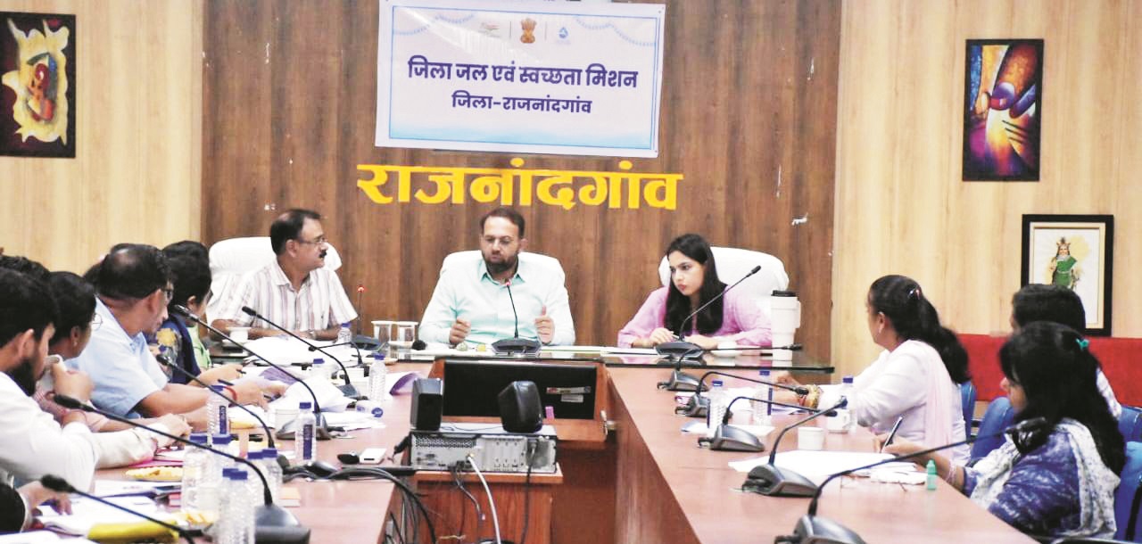 काम में नहीं की जाएगी लापरवाही बर्दाश्त-कलेक्टर