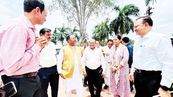 छात्रों से संवाद में कृषि मंत्री हुए शामिल, कन्या छात्रावास व इंडोर स्टेडियम की घोषणा