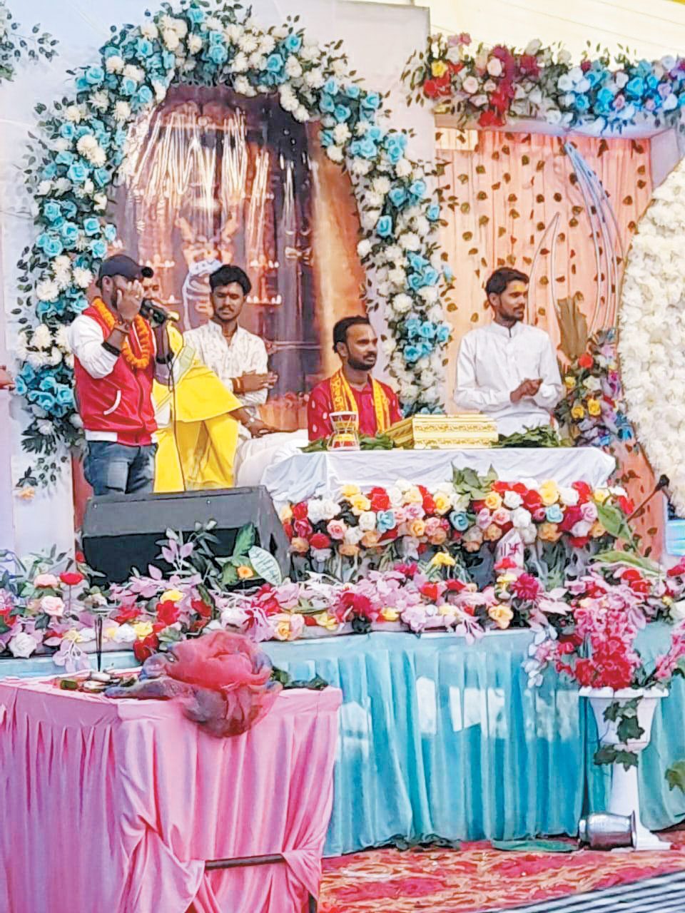 हवन पूजन के साथ श्री महारुद्र यज्ञ व शिव पुराण कथा का समापन