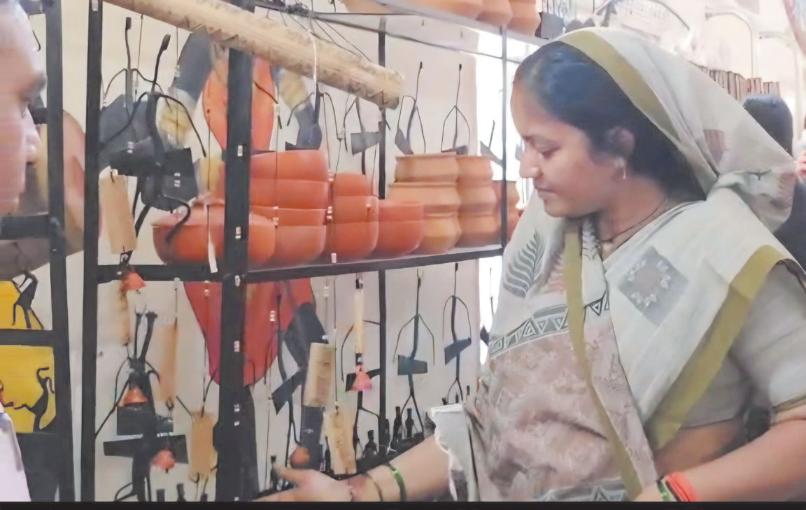 मंत्री लक्ष्मी रजवाड़े का प्रथम कोण्डागांव आगमन, निरीक्षण में जताई संतुष्टि