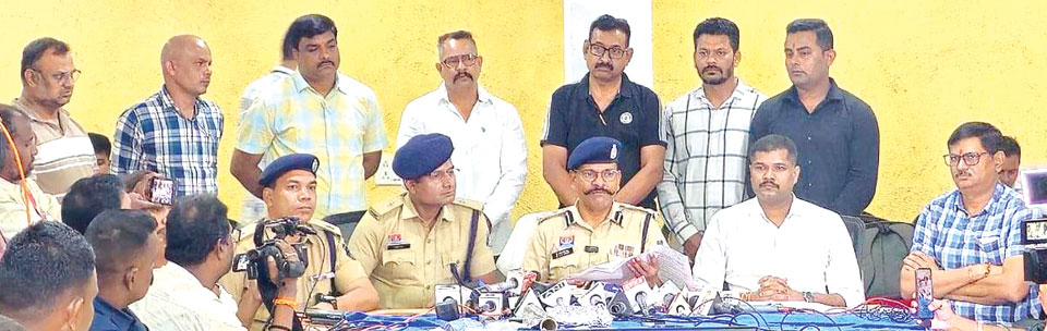 पाक से ड्रग्स सप्लाई के नेटवर्क का भांडाफोड़, 9 गिरफ्तार