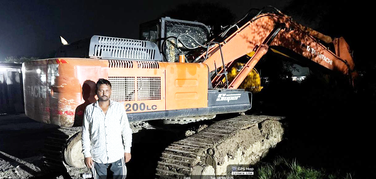 अवैध रेत भंडारण व परिवहन  2 चेन माउंटेड, 3 ट्रैक्टर  जब्त