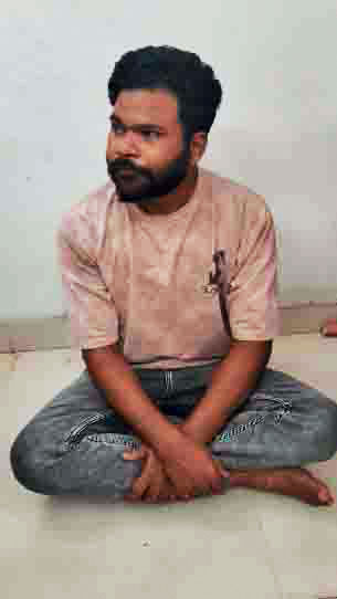 जमानत पर छूटकर निकाला जुलूस