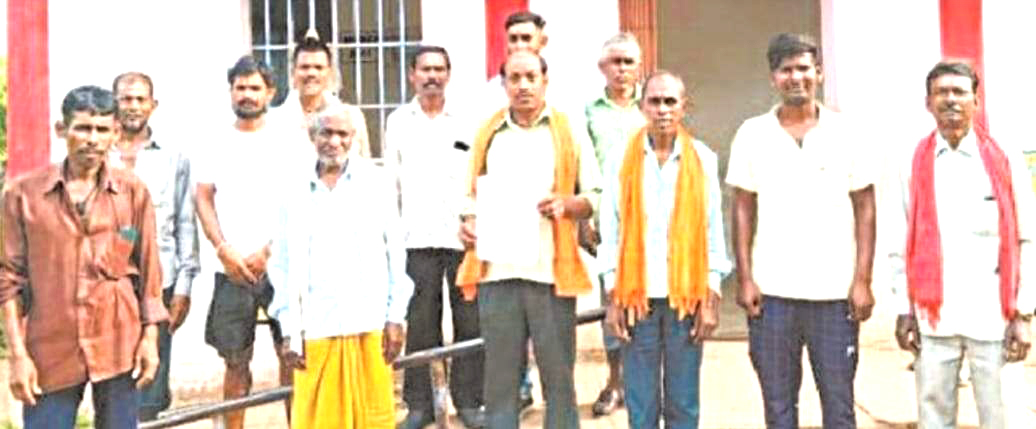 शासकीय प्राथमिक शाला गिधवा में एक शिक्षक, तालाबंदी की चेतावनी 