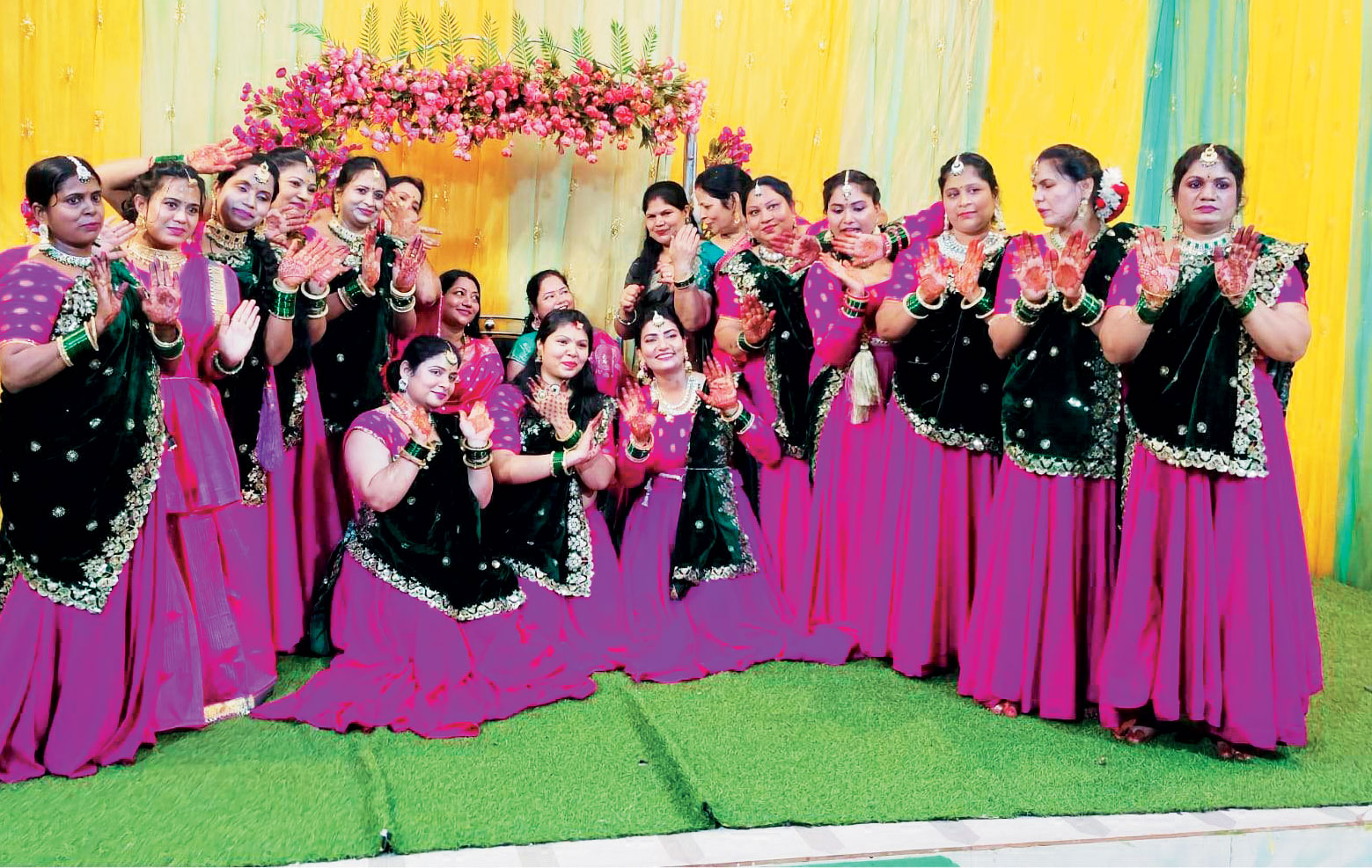 सावन झूला: नृत्य, गीत और सौहार्द की छटा