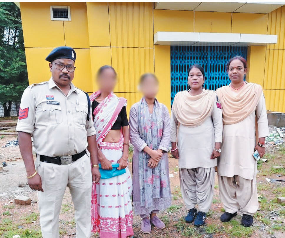 रक्षाबंधन पर लौटी मुस्कान, गुम बच्चों की घर वापसी