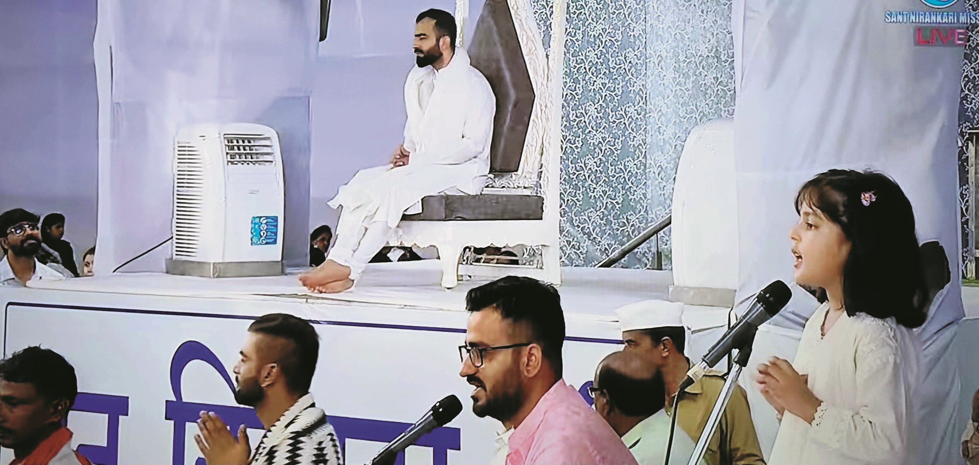 प्रेमा भक्ति में प्रेम का जिक्र, शब्दों तक सीमित न होकर भक्तों के जीवन से प्रकट होता है-राजपिता 