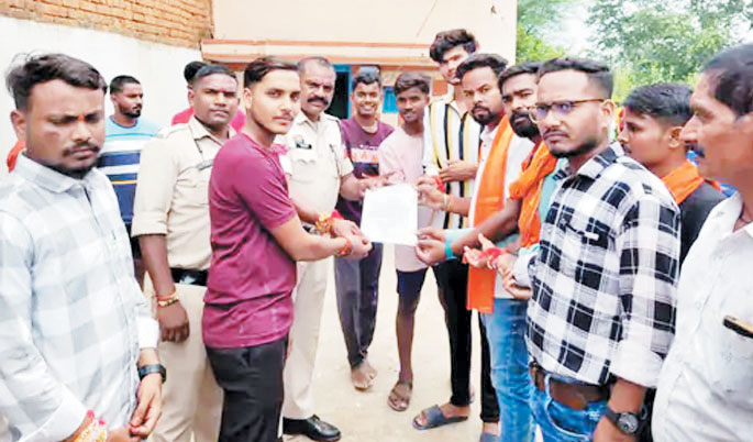   चंगाई सभा में मतांतरण का आरोप, विहिप ने जताया विरोध, पुलिस को सौंपा ज्ञापन