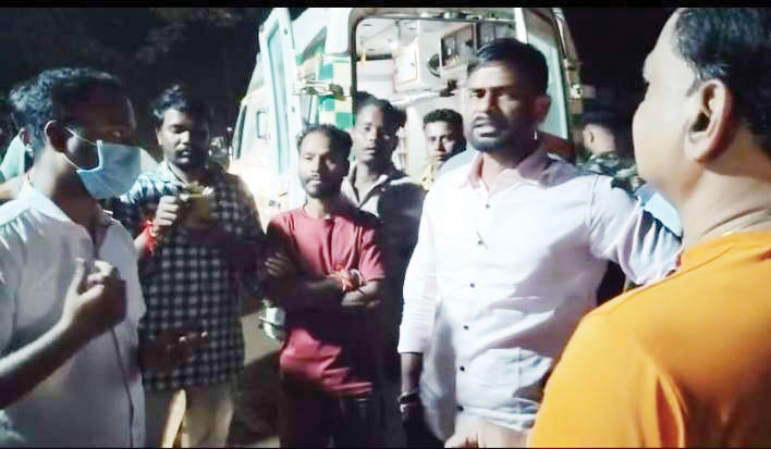 कार की ठोकर, मां-बेटी की मौत, पति गंभीर, आरोपी कार चालक गिरफ्तार