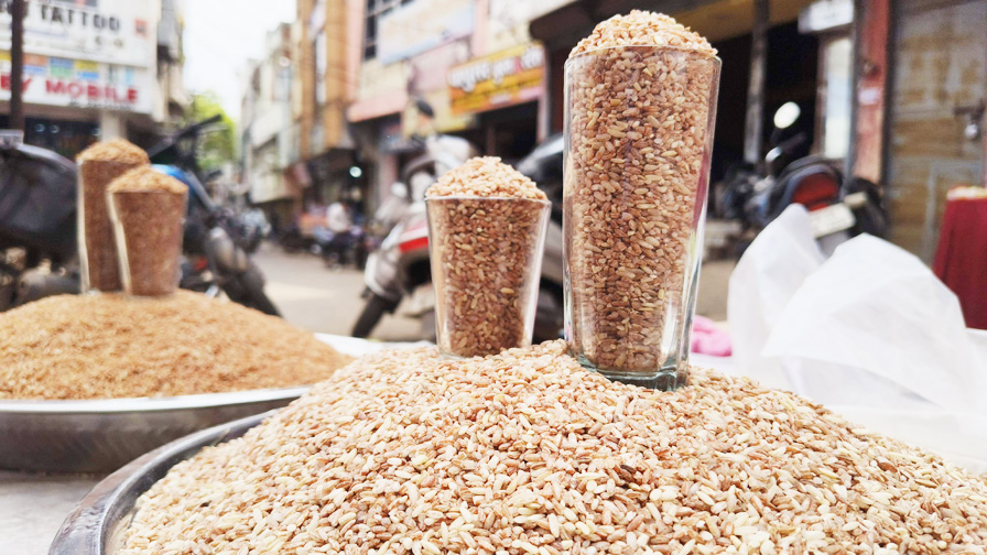 हलषष्ठी के लिए बाजार में बढ़ी हलचल