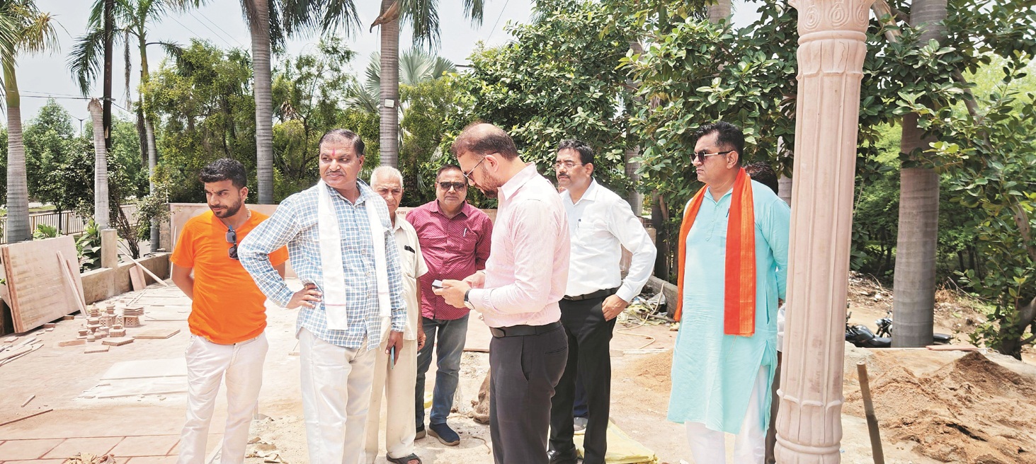 अटल परिसर का मेयर-कलेक्टर ने लिया जायजा शेष काम जल्द पूर्ण करने दिए निर्देश