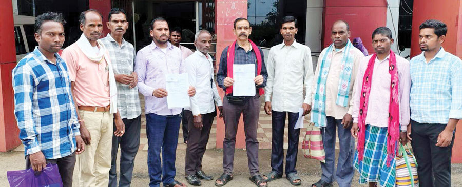 जर्जर स्कूल भवन की 25 दिन में मरम्मत की मांग, सीपीआई ने सौंपा ज्ञापन