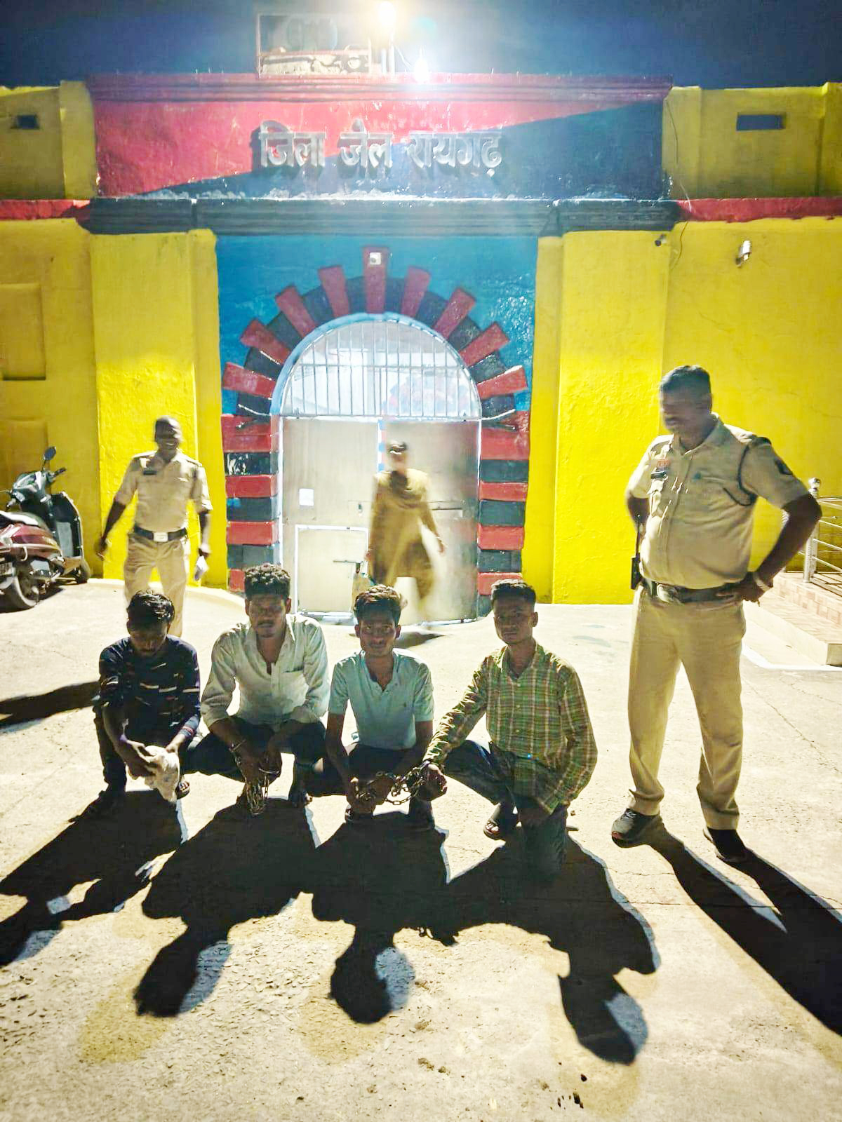 अशांति फैलाने वाले 4 युवकों पर प्रतिबंधात्मक कार्यवाही