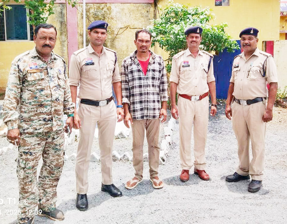 पत्नी पर चाकू से वार, आरोपी  गिरफ्तार