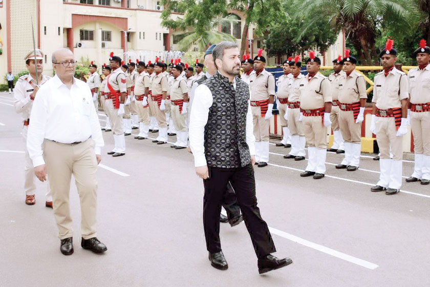 राजधानी के हर कोने में लहराया तिरंगा