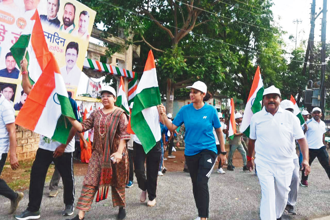 देशभक्ति व एकजुटता की भावना बनाए रखने लगाई दौड़