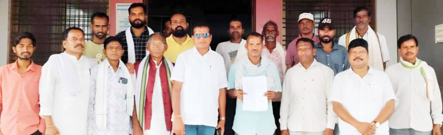 ग्रामीण आदिवासी युवक को गोली मारकर नक्सल मुठभेड़ बता रही पुलिस- मोहन मरकाम