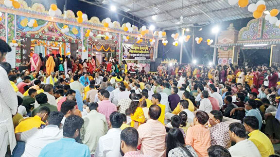  धूमधाम से मना श्रीकृष्ण जन्मोत्सव, उमड़े भक्त