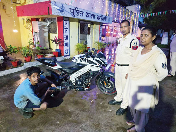 मॉडिफाइड सायलेंसर से बाइक चलाने पर 5 हजार जुर्माना