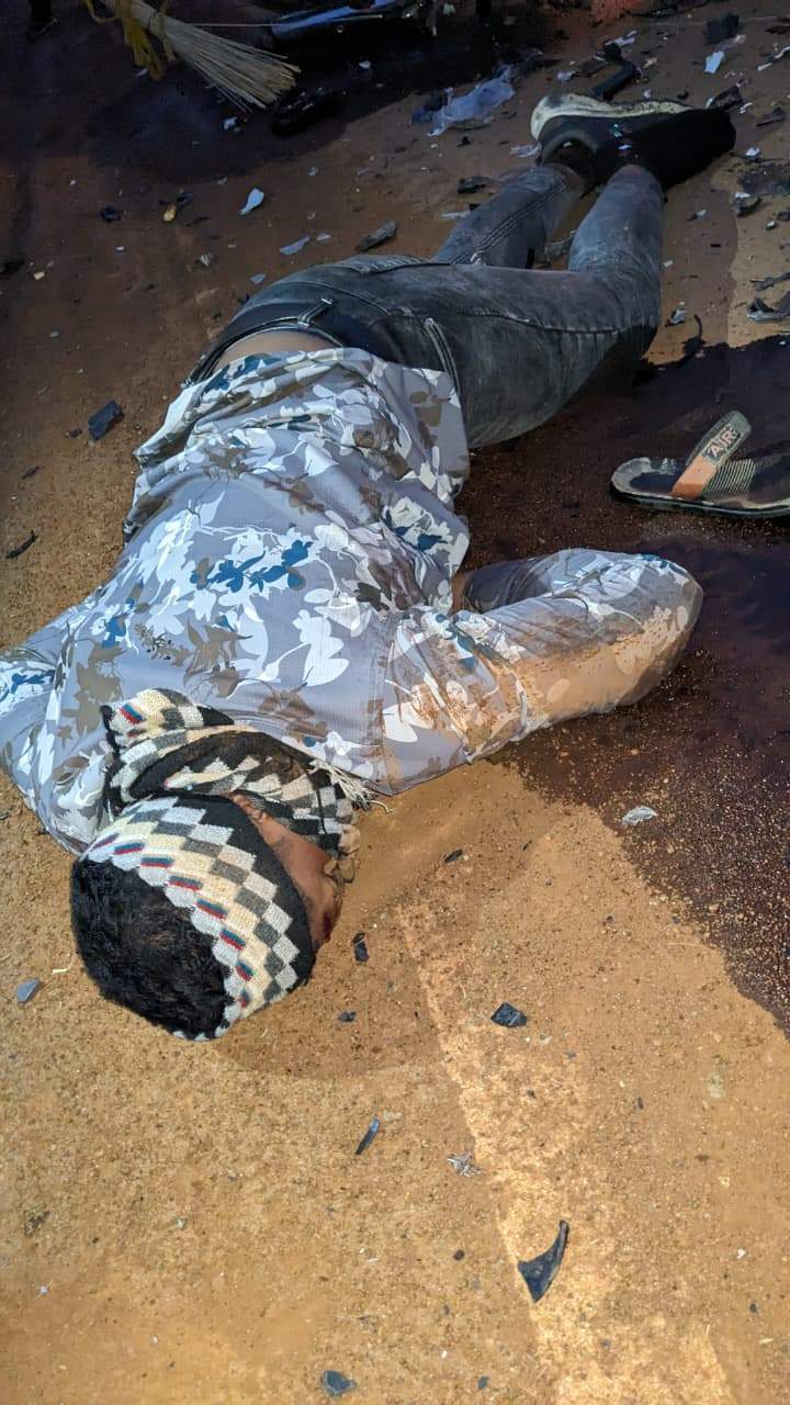 दो बाइक में भिड़ंत, 3 मौतें, दो मासूम घायल