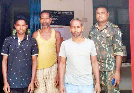 पशु क्रूरता-तस्करी, चार आरोपी गिरफ्तार, पांच मवेशी बरामद