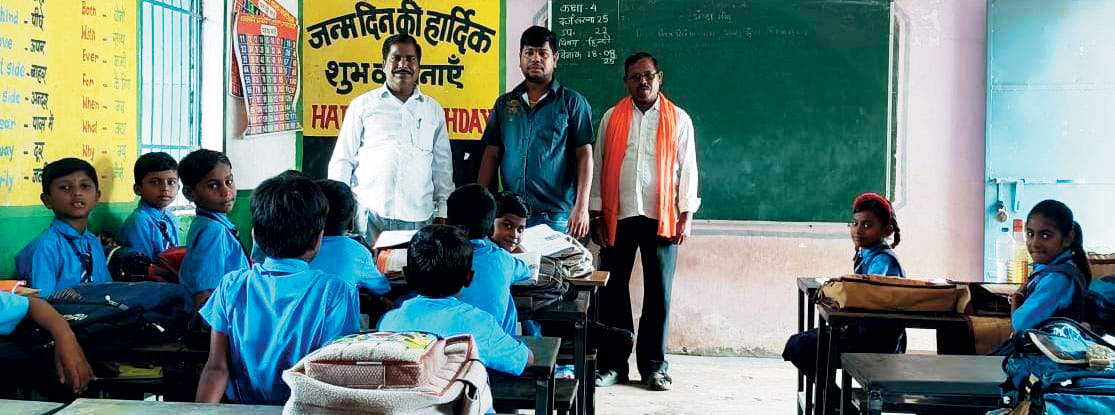 विधायक प्रतिनिधि ने स्कूल का किया निरीक्षण विधायक प्रतिनिधि ने स्कूल का किया निरीक्षण