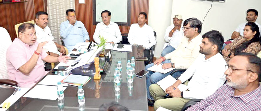 पाइप लाईन के उपर  अंडरग्राउंड केबलिंग पर भडक़े सोनी, डेढ़ माह में अलग करने कहा