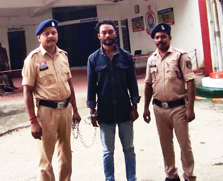 नशीली दवाओं का अवैध कारोबार, आरोपी 8 महीने बाद गिरफ्तार