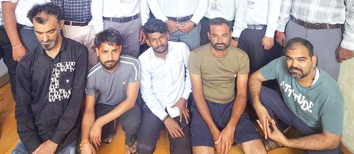 डिजिटल अरेस्ट कर धोखाधड़ी करने वाले कंबोडिया गैंग के 5 गिरफ्तार