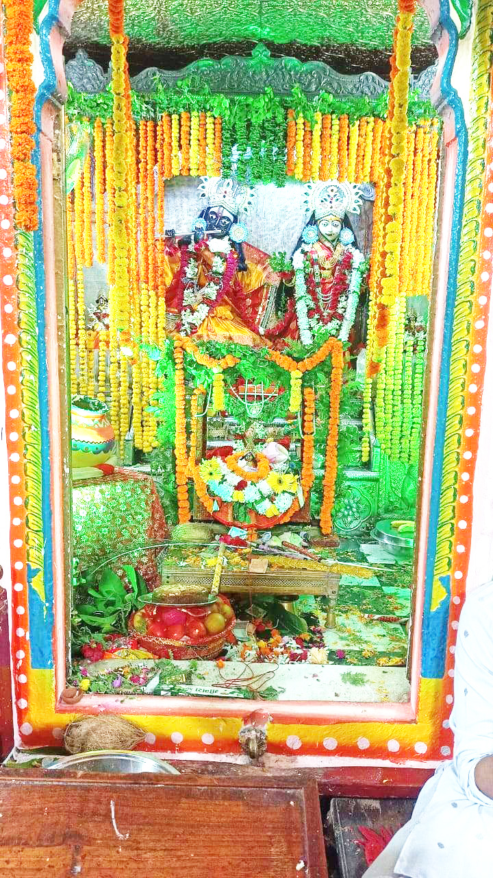 राधाकृष्ण मंदिर   में जन्माष्टमी की धूम